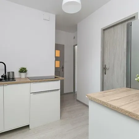 Rooms4less Homestay Gdansk